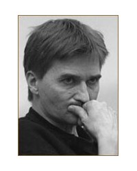 На фото Юрий Бутусов